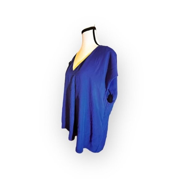 Women’s 2x reitmans Electric Blue Drop Shoulder Wide V Neck Blousy Top - Picture 2 of 7
